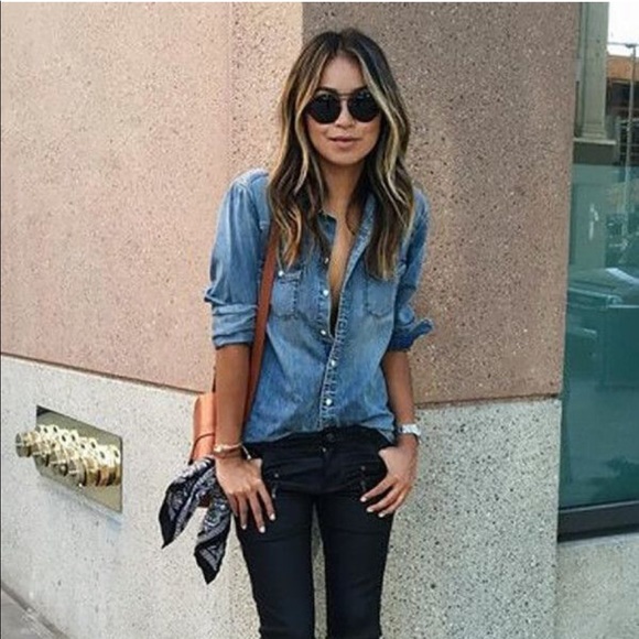 Gap womans blue bottom down size xs. - Picture 1 of 7